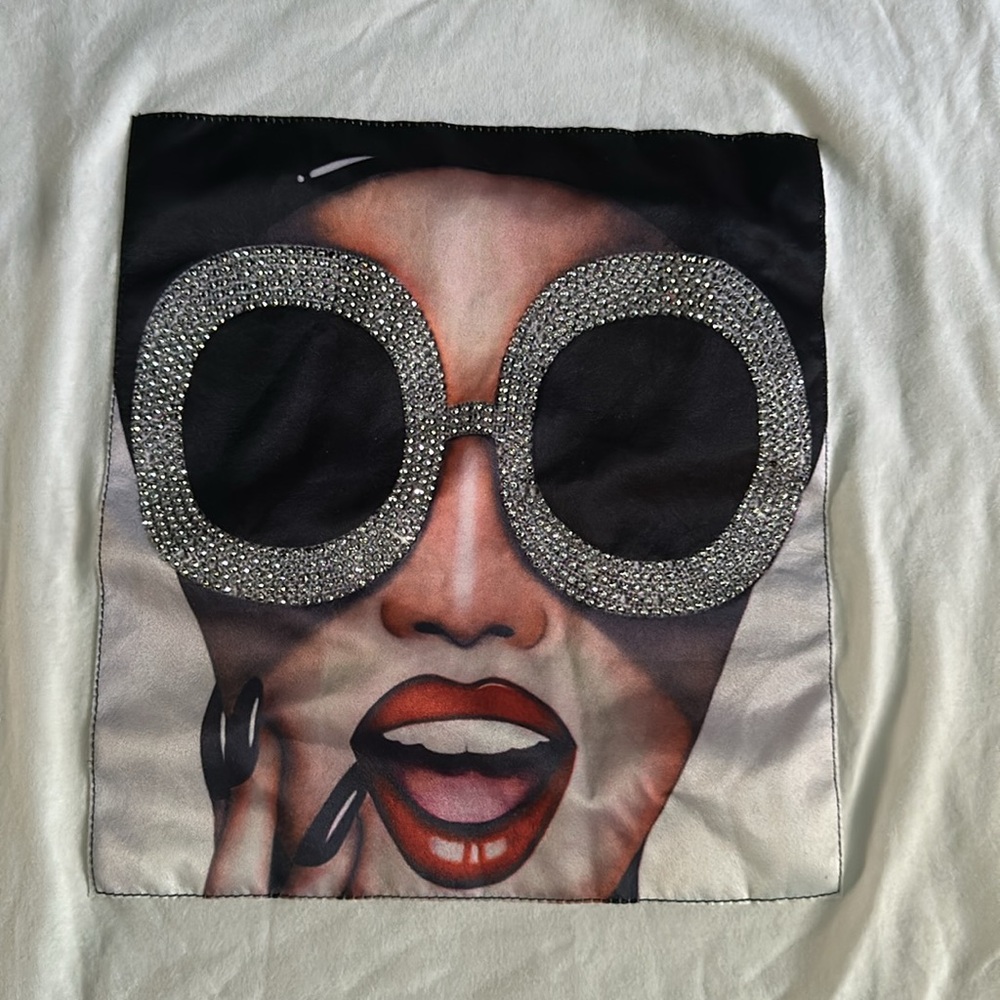 CHICK shirt 👚 size S/M